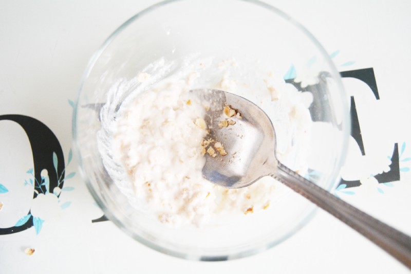 DIY Yogurt, Oat & Honey Face Mask